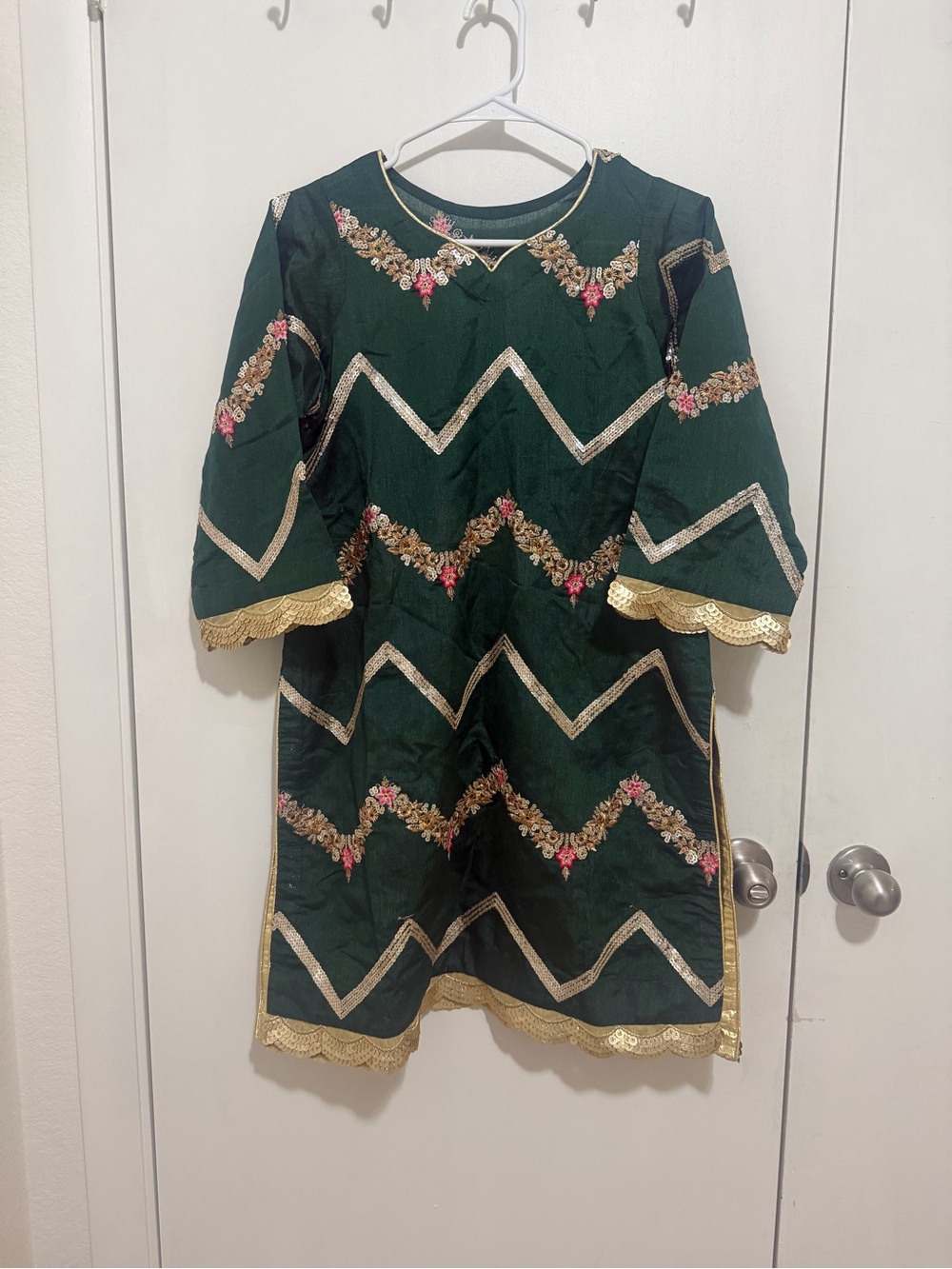 Pakistani Indian kameez shalwar Emerald Green Embroidered Tunic with Gold Trim